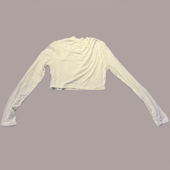 White long sleeve cropped top - Picture 1 of 2